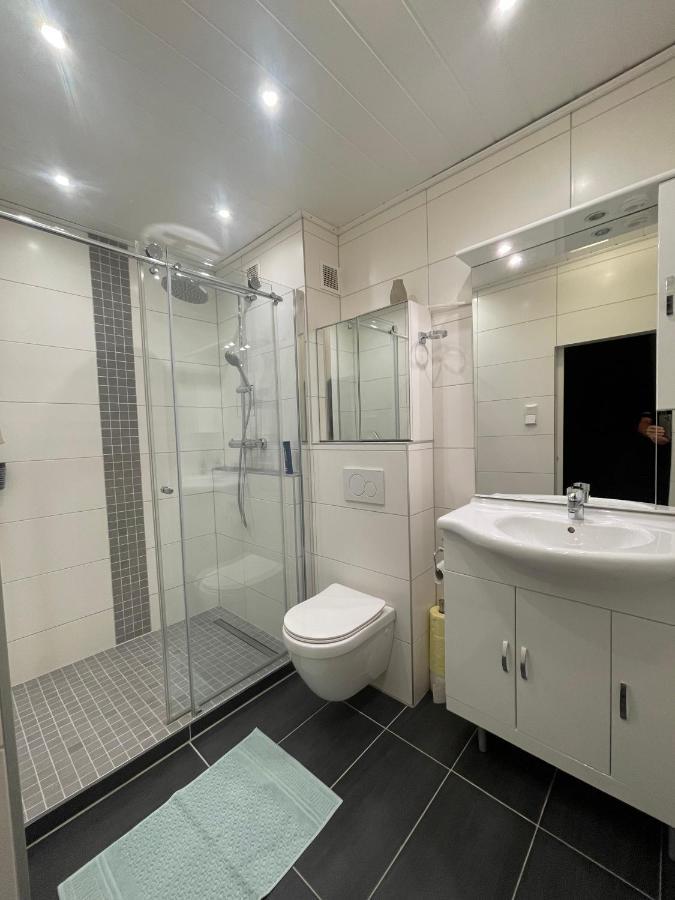 Appartement 19 *